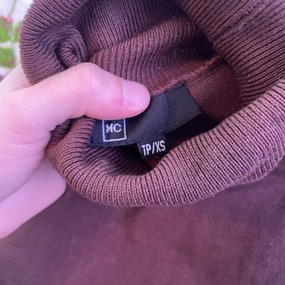 Simple Brown turtleneck long sleeve - Picture 14 of 15